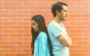 signs he will leave his girlfriend for you